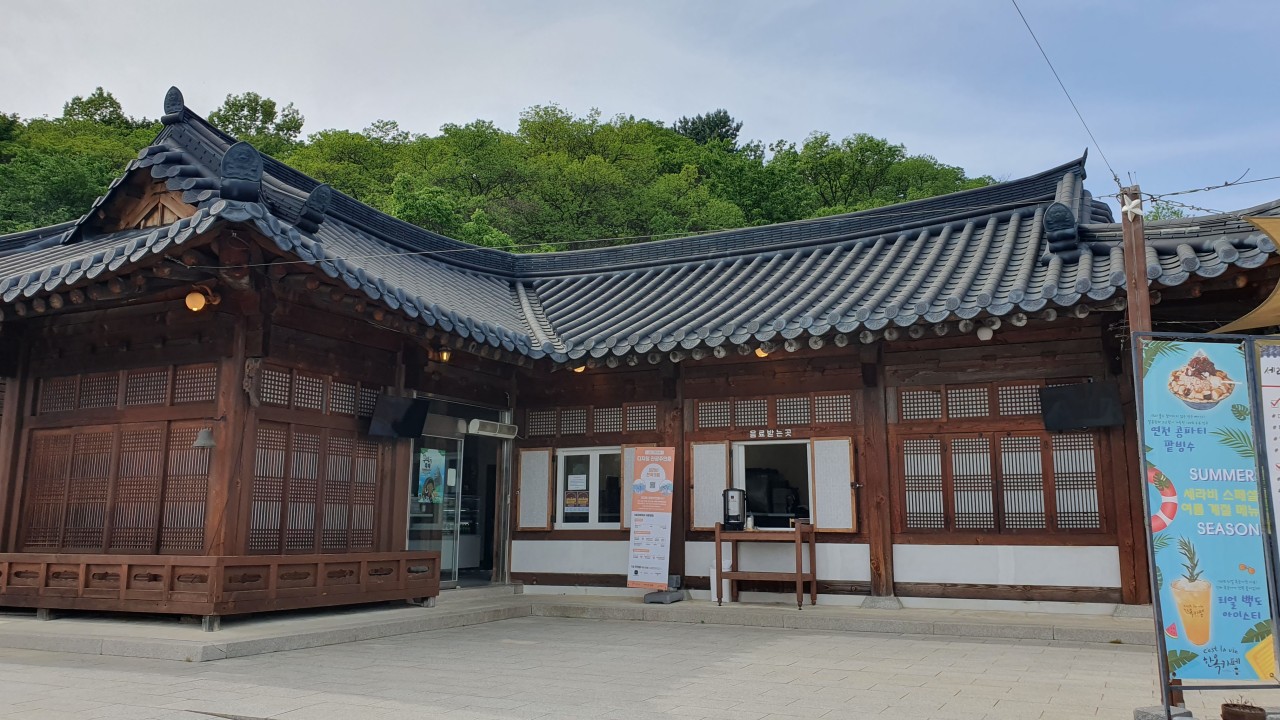 세라비 한옥카페1